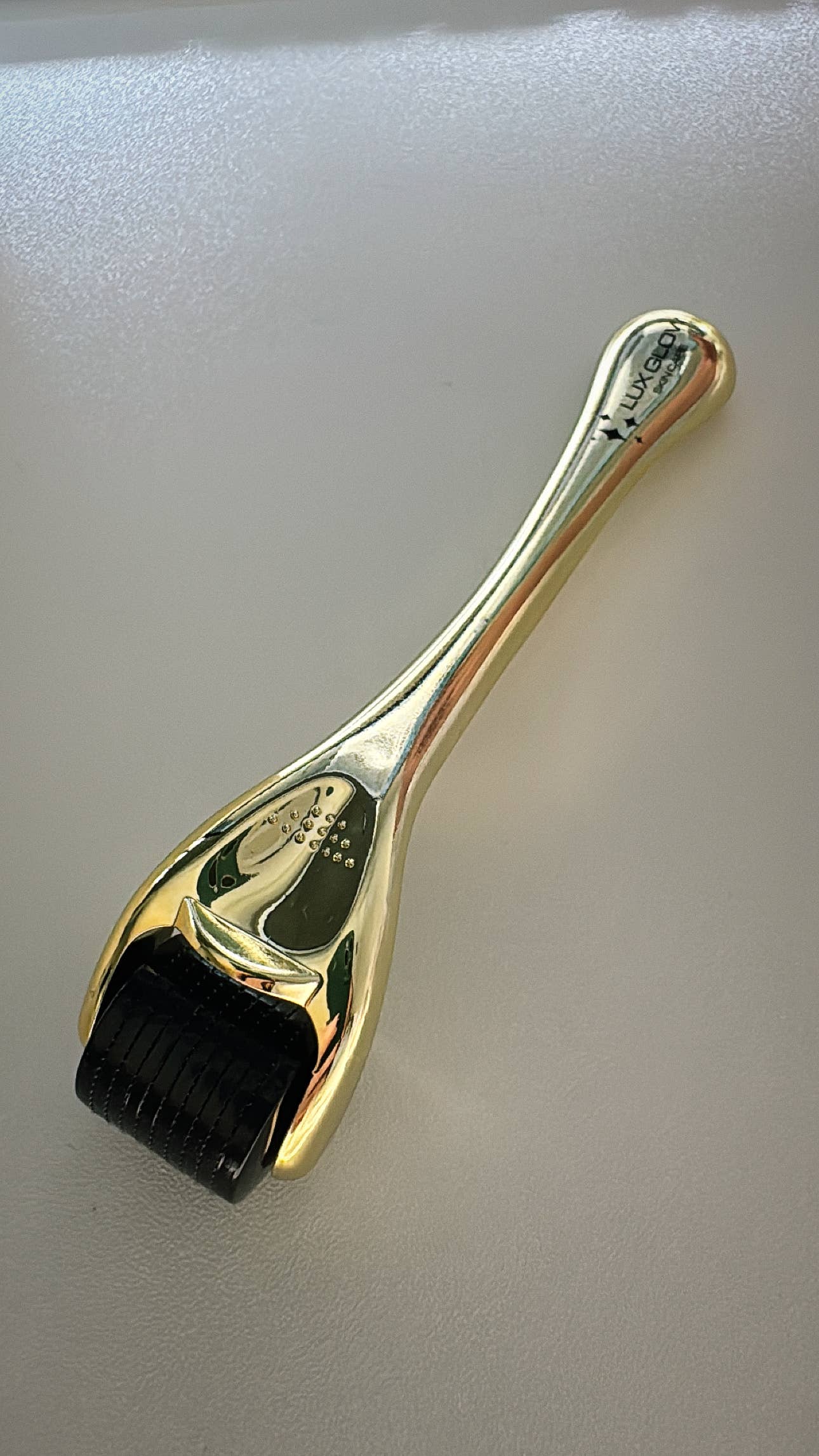 Gold Derma Roller Microneedling Tool